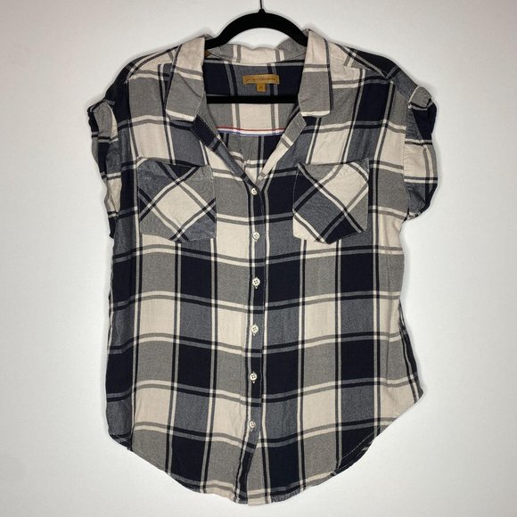 Jachs Girlfriend Quinn Button Front Flannel Top - Picture 3 of 7